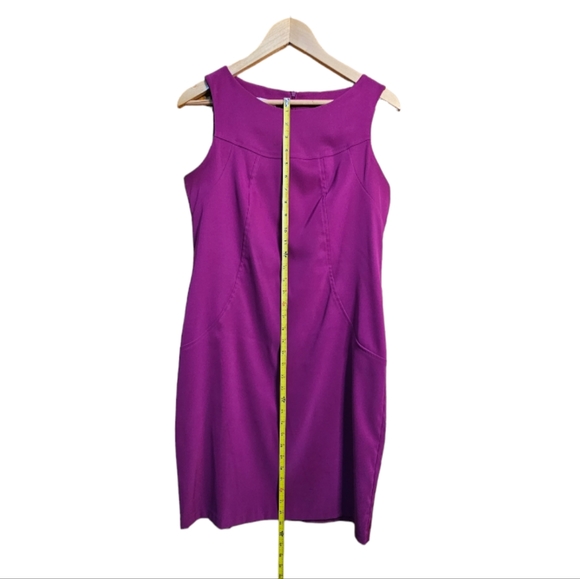 Alyx Limited Dress, Fucia, sz. 10. Midi, sleeveless, round neck. Zipper in back. - Picture 5 of 10
